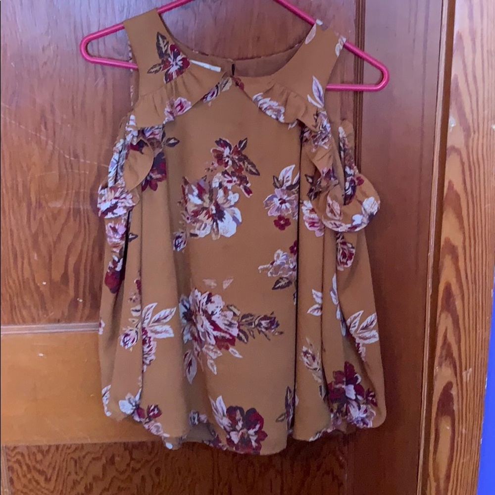 Peek-a-Boo shoulder Dress shirt